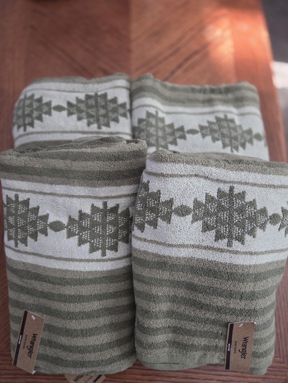 Nwt Wrangler Desert Mirage Green  Bath Towel Set Of 4 Sage Green